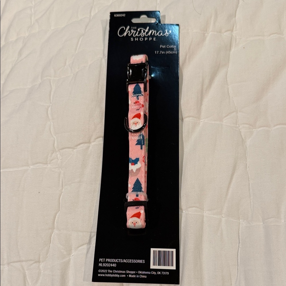 Festive Pink Dog Collar